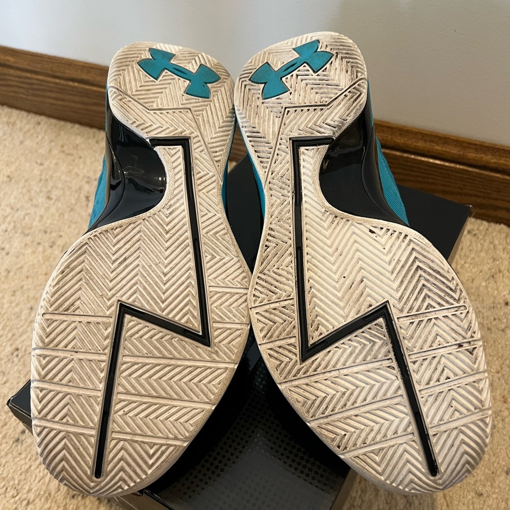 Under Armour Curry 1 Low Size 11 North Carolina Panther Blue - Picture 4 of 6